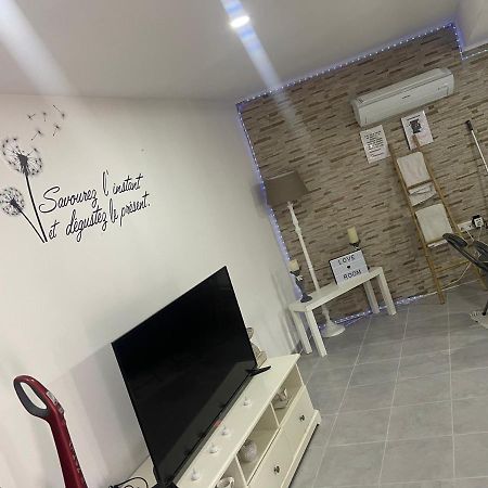 Love'Room Trebes Luaran gambar