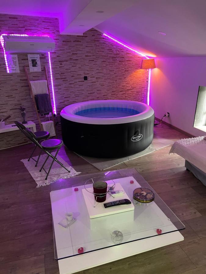 Love'Room Trebes Luaran gambar